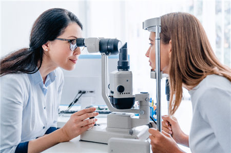 屈光矯視,?，斎鹨曆劭?上海眼科醫(yī)院
